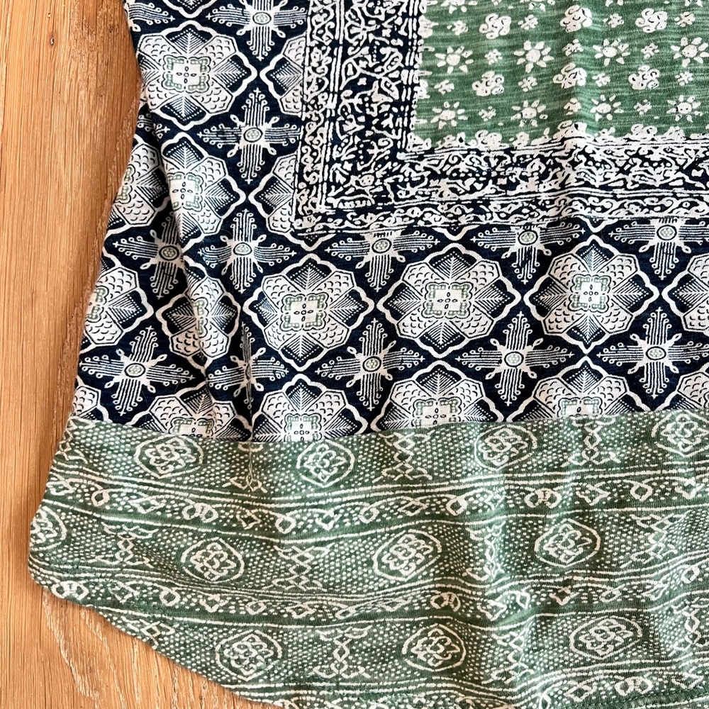 Sleeveless Lucky Brand Patterned Top - Green White and Navy Blue - Picture 2 of 6